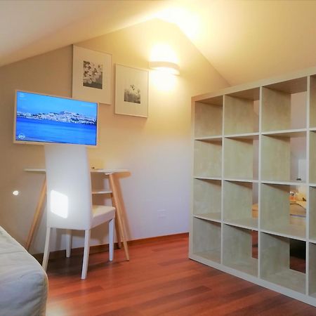 B&C Apartments La Posta Home Lido di Jesolo Rum bild