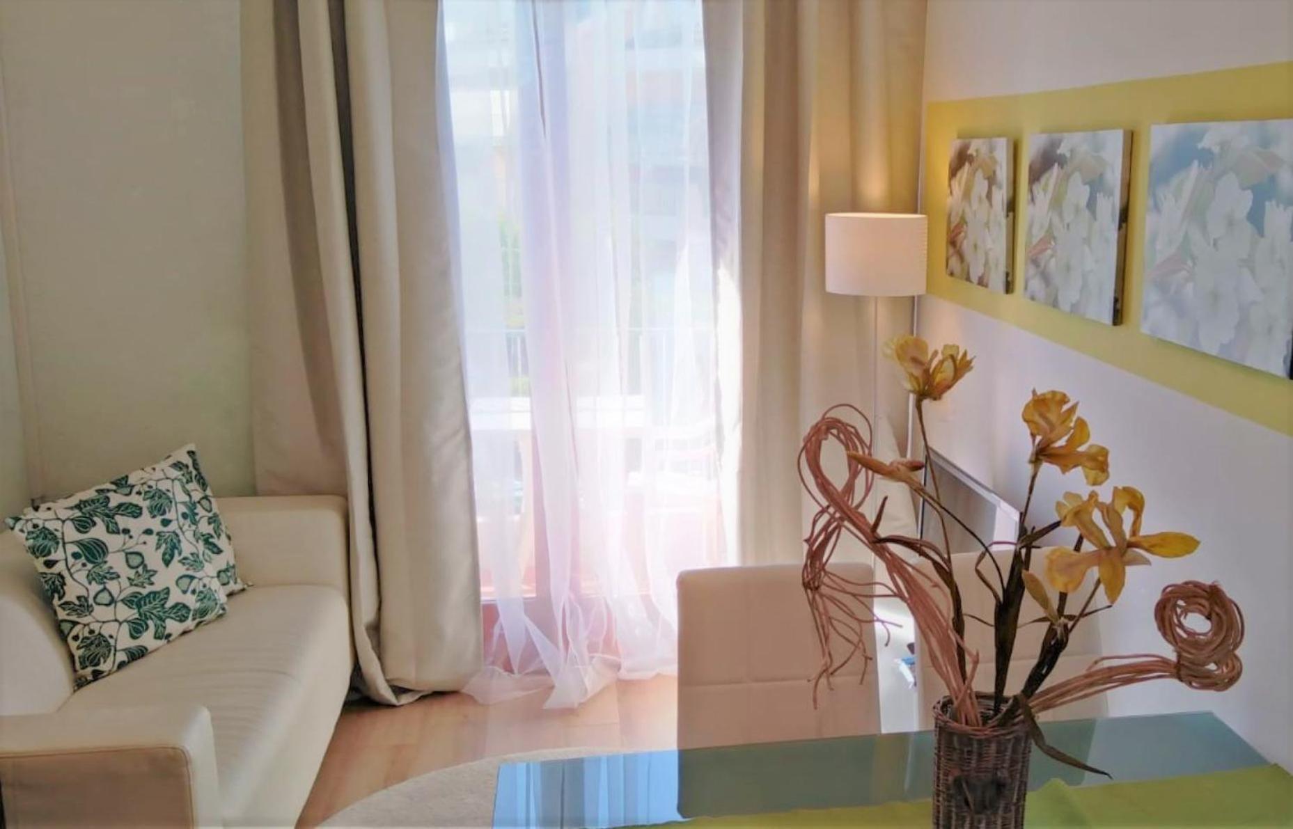 B&C Apartments La Posta Home Lido di Jesolo Rum bild